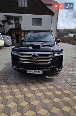 Внедорожник / Кроссовер Toyota Land Cruiser 2021 в 