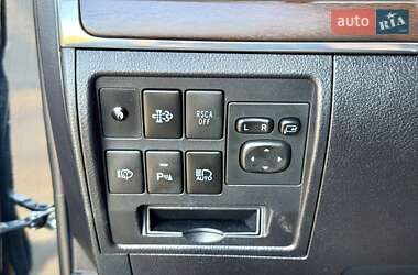 Внедорожник / Кроссовер Toyota Land Cruiser 2016 в 
