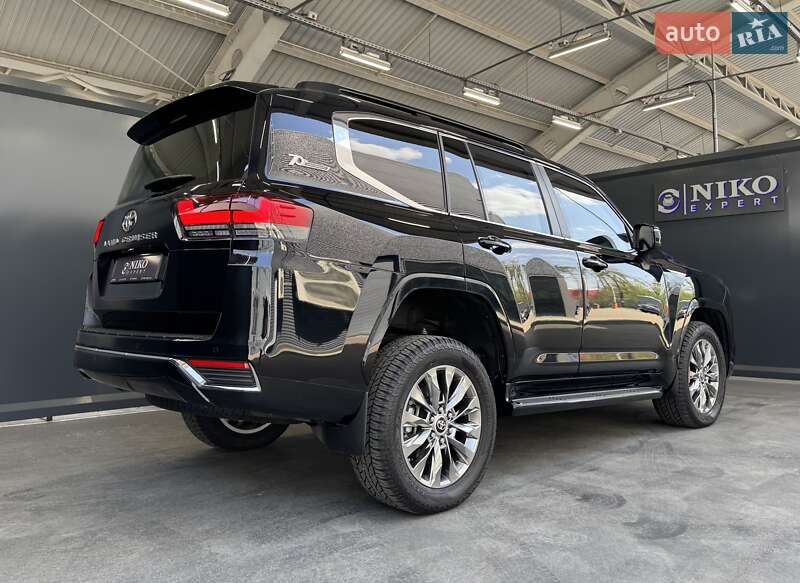 Внедорожник / Кроссовер Toyota Land Cruiser 2022 в Киеве