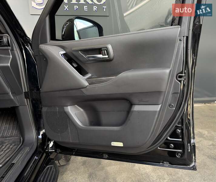 Внедорожник / Кроссовер Toyota Land Cruiser 2022 в Киеве