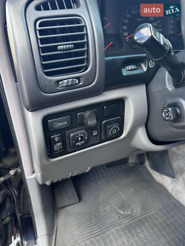 Внедорожник / Кроссовер Toyota Land Cruiser 2002 в Киеве