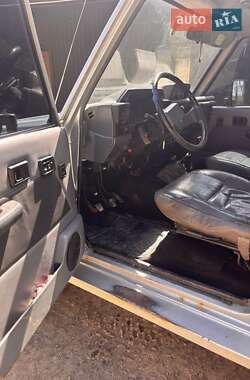 Внедорожник / Кроссовер Toyota Land Cruiser 1987 в 