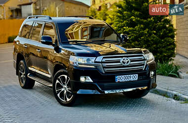 Позашляховик / Кросовер Toyota Land Cruiser 2020 в 