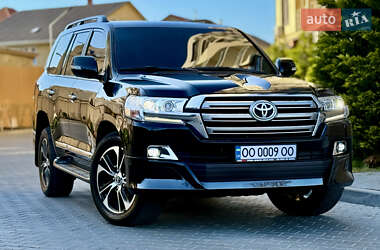 Позашляховик / Кросовер Toyota Land Cruiser 2020 в 