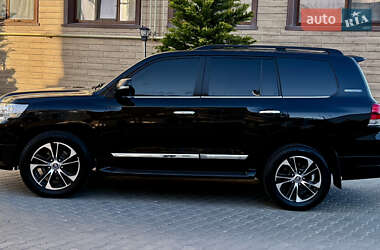 Позашляховик / Кросовер Toyota Land Cruiser 2020 в 