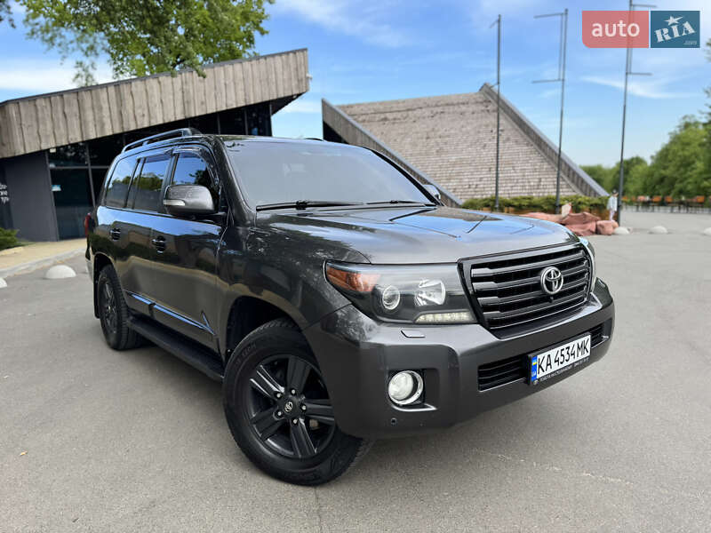 Позашляховик / Кросовер Toyota Land Cruiser 2012 в Києві