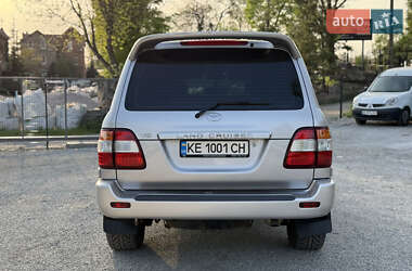 Внедорожник / Кроссовер Toyota Land Cruiser 2003 в 