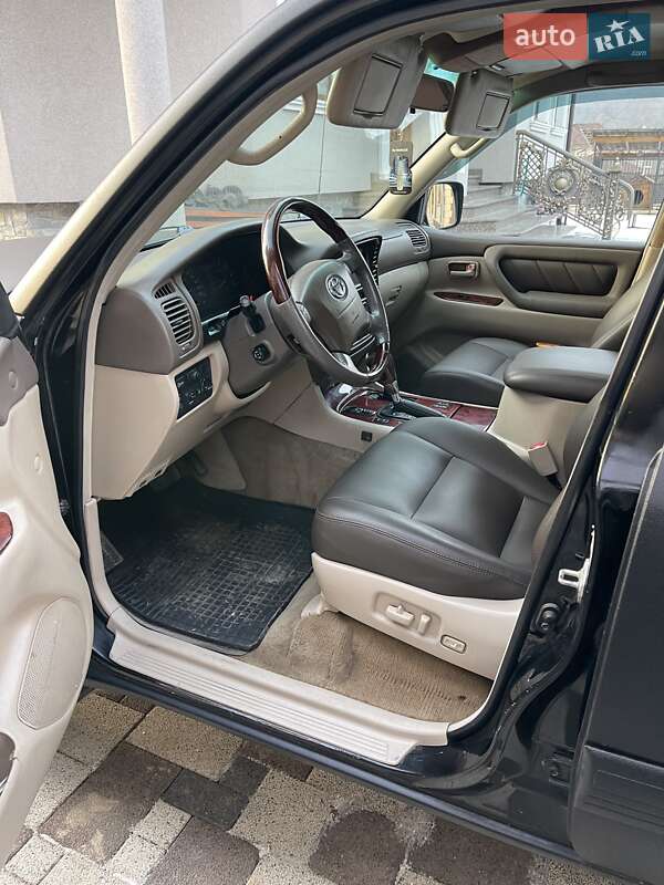 Внедорожник / Кроссовер Toyota Land Cruiser 2001 в Ивано-Франковске