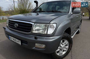 Внедорожник / Кроссовер Toyota Land Cruiser 2002 в 