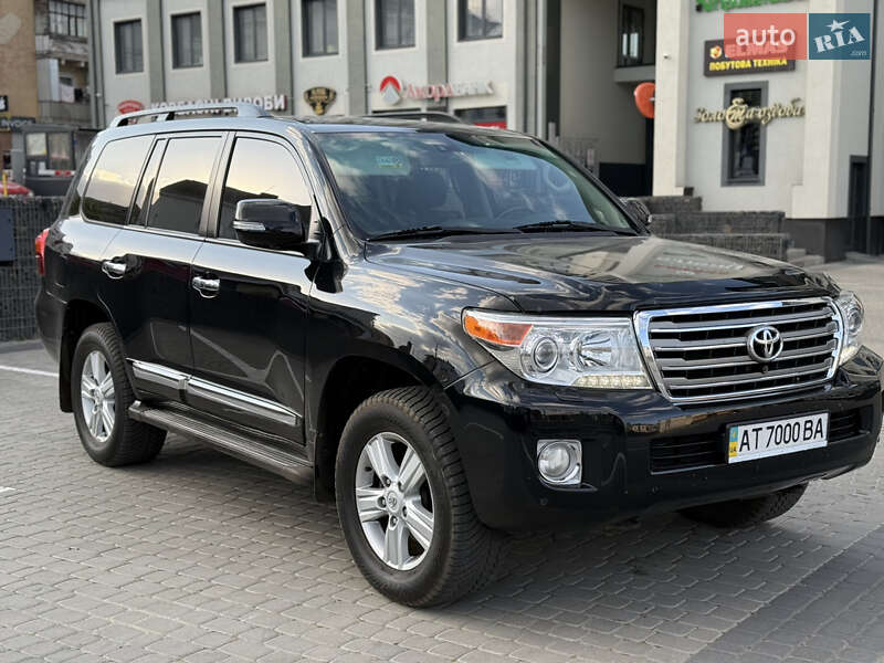 Позашляховик / Кросовер Toyota Land Cruiser 2013 в Коломиї