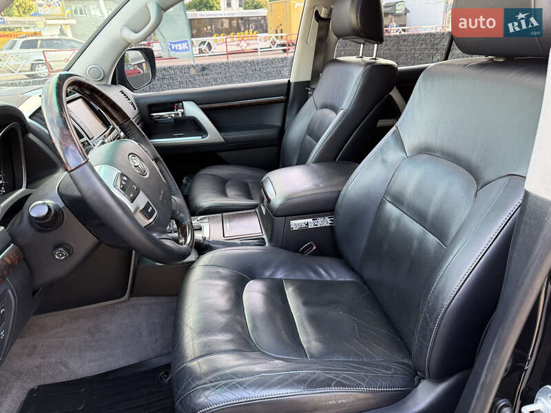 Позашляховик / Кросовер Toyota Land Cruiser 2013 в Коломиї