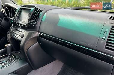 Внедорожник / Кроссовер Toyota Land Cruiser 2011 в 