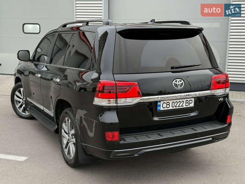 Внедорожник / Кроссовер Toyota Land Cruiser 2017 в Киеве