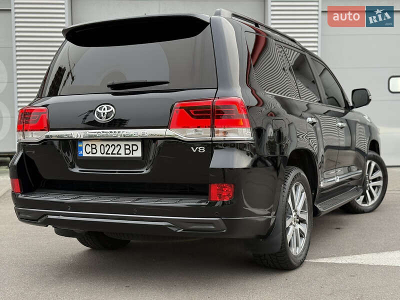 Внедорожник / Кроссовер Toyota Land Cruiser 2017 в Киеве