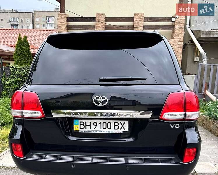 Позашляховик / Кросовер Toyota Land Cruiser 2010 в Чорноморську