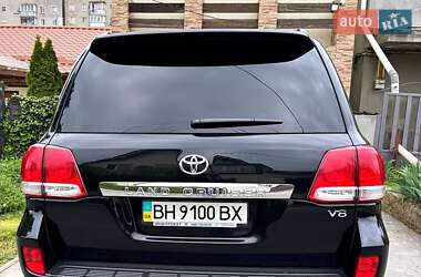 Позашляховик / Кросовер Toyota Land Cruiser 2010 в 