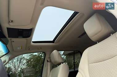 Внедорожник / Кроссовер Toyota Land Cruiser 2021 в 