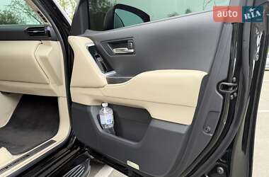 Внедорожник / Кроссовер Toyota Land Cruiser 2021 в 