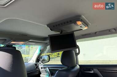 Внедорожник / Кроссовер Toyota Land Cruiser 2010 в 