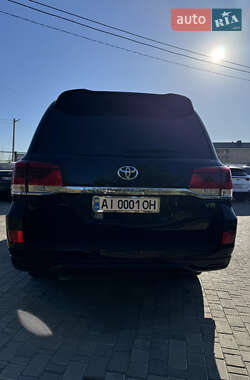 Внедорожник / Кроссовер Toyota Land Cruiser 2013 в 