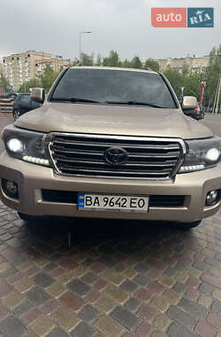 Внедорожник / Кроссовер Toyota Land Cruiser 2011 в Тернополе