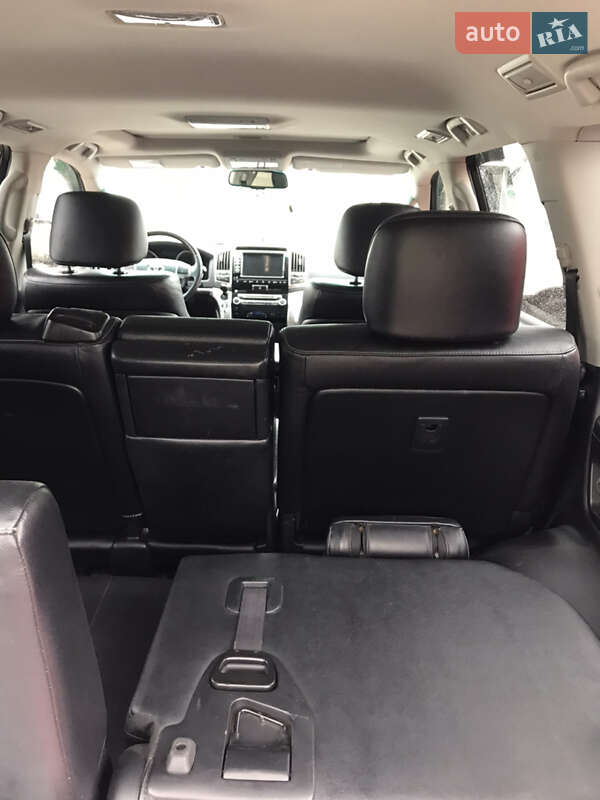 Внедорожник / Кроссовер Toyota Land Cruiser 2012 в Каменец-Подольском