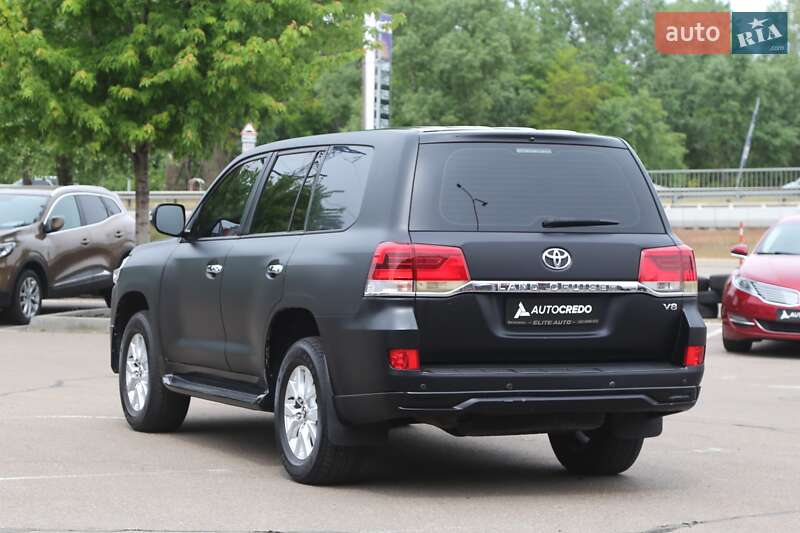 Внедорожник / Кроссовер Toyota Land Cruiser 2011 в Киеве