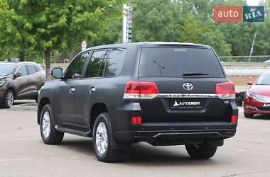 Позашляховик / Кросовер Toyota Land Cruiser 2011 в 