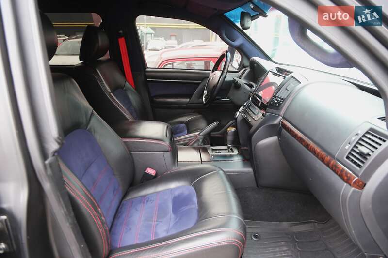 Внедорожник / Кроссовер Toyota Land Cruiser 2011 в Киеве