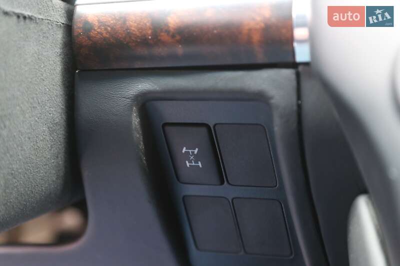 Внедорожник / Кроссовер Toyota Land Cruiser 2011 в Киеве