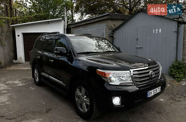 Позашляховик / Кросовер Toyota Land Cruiser 2012 в 