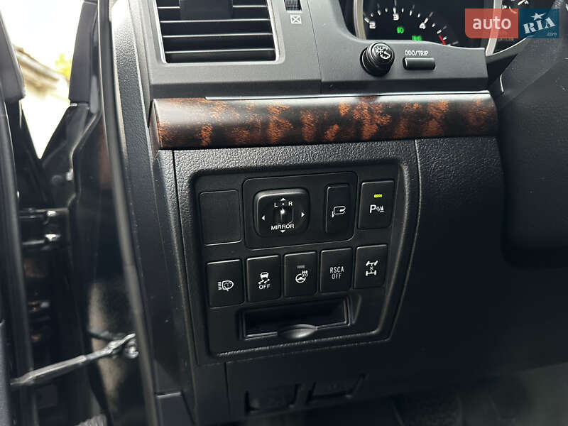 Внедорожник / Кроссовер Toyota Land Cruiser 2012 в Одессе