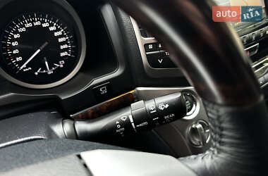 Позашляховик / Кросовер Toyota Land Cruiser 2012 в 