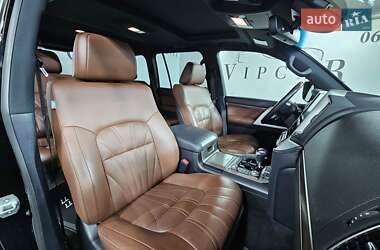 Внедорожник / Кроссовер Toyota Land Cruiser 2018 в 