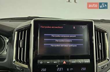 Внедорожник / Кроссовер Toyota Land Cruiser 2018 в 