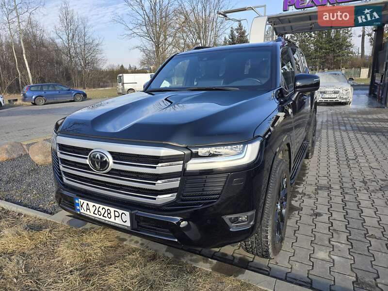 Внедорожник / Кроссовер Toyota Land Cruiser 2022 в Иршаве