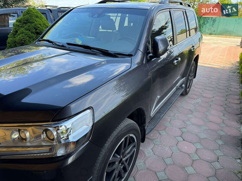 Внедорожник / Кроссовер Toyota Land Cruiser 2018 в Бродах