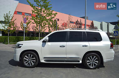 Внедорожник / Кроссовер Toyota Land Cruiser 2016 в 