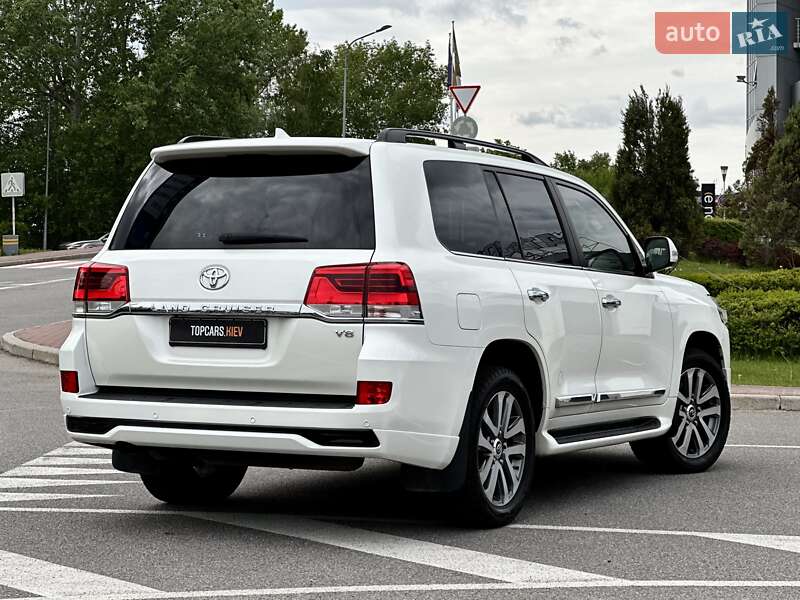 Позашляховик / Кросовер Toyota Land Cruiser 2017 в Києві