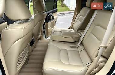 Позашляховик / Кросовер Toyota Land Cruiser 2017 в 