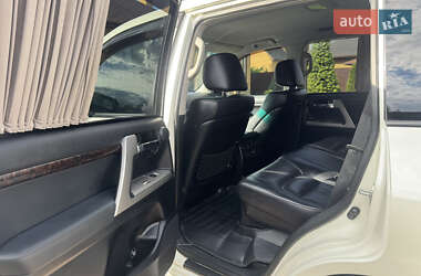 Внедорожник / Кроссовер Toyota Land Cruiser 2012 в 