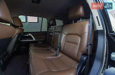 Позашляховик / Кросовер Toyota Land Cruiser 2015 в 