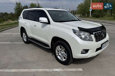 Внедорожник / Кроссовер Toyota Land Cruiser 2012 в 