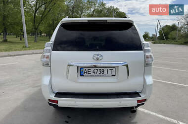 Внедорожник / Кроссовер Toyota Land Cruiser 2012 в 