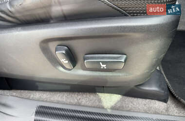 Внедорожник / Кроссовер Toyota Land Cruiser 2012 в 