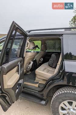 Позашляховик / Кросовер Toyota Land Cruiser 2010 в 