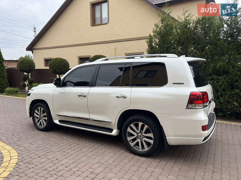 Позашляховик / Кросовер Toyota Land Cruiser 2017 в Вінниці