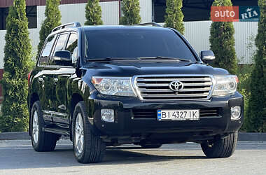 Позашляховик / Кросовер Toyota Land Cruiser 2013 в 