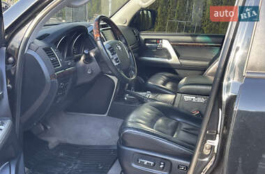 Позашляховик / Кросовер Toyota Land Cruiser 2013 в 