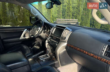 Позашляховик / Кросовер Toyota Land Cruiser 2013 в 